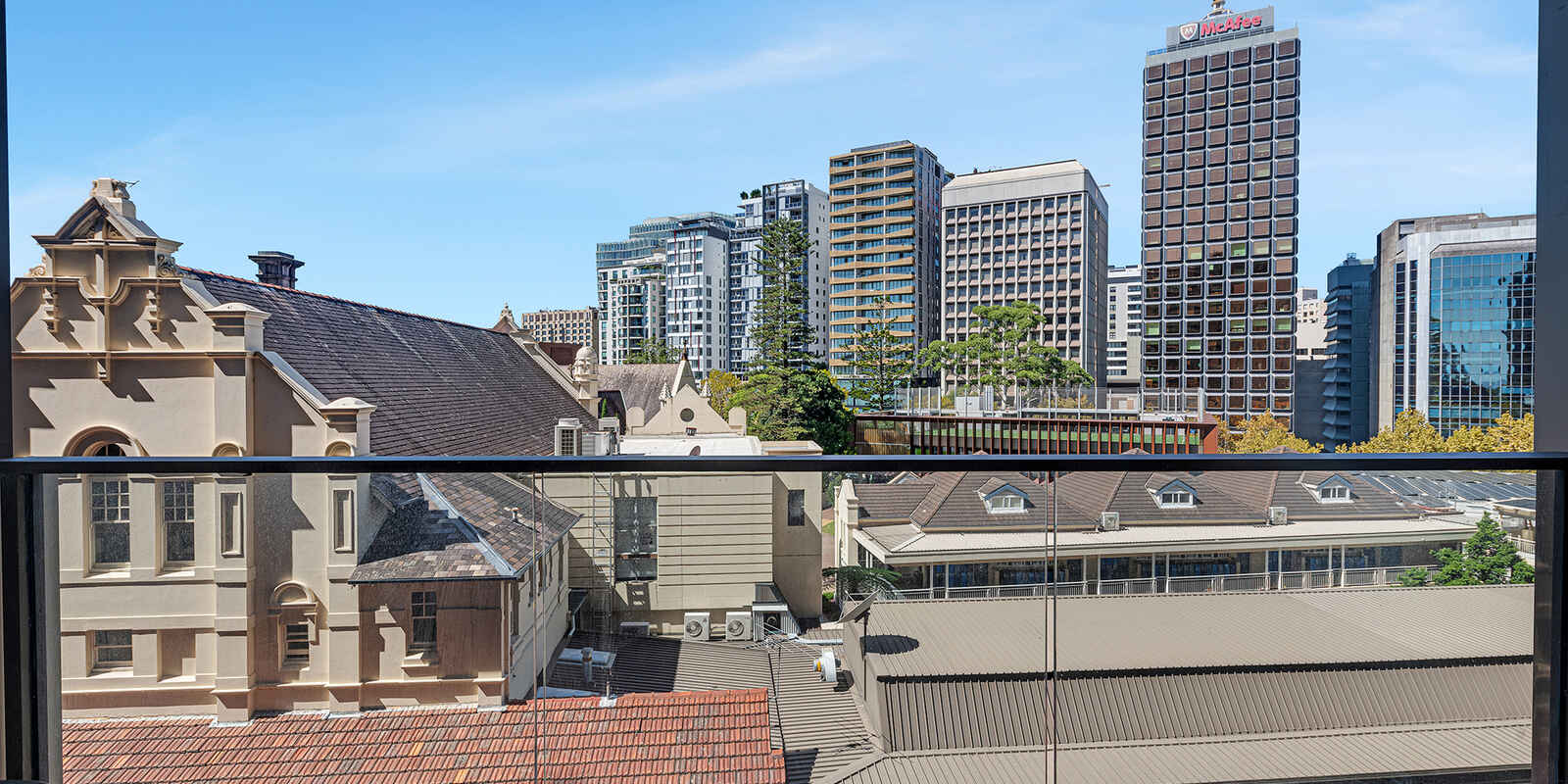 610/211 Pacific Highway North Sydney
