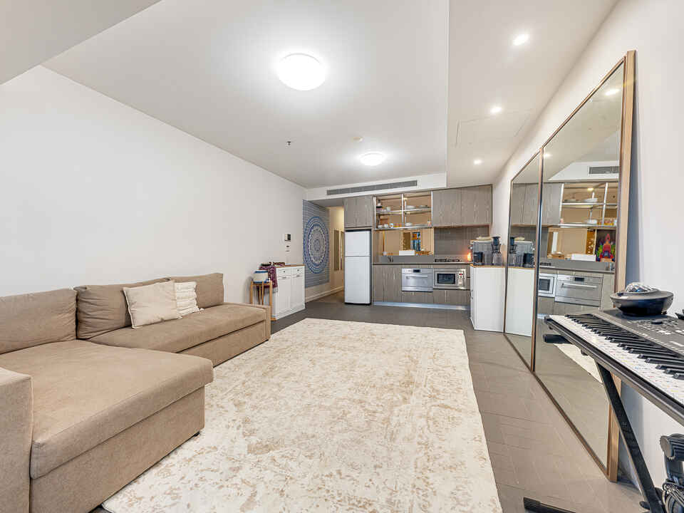 303/138 Walker Street North Sydney