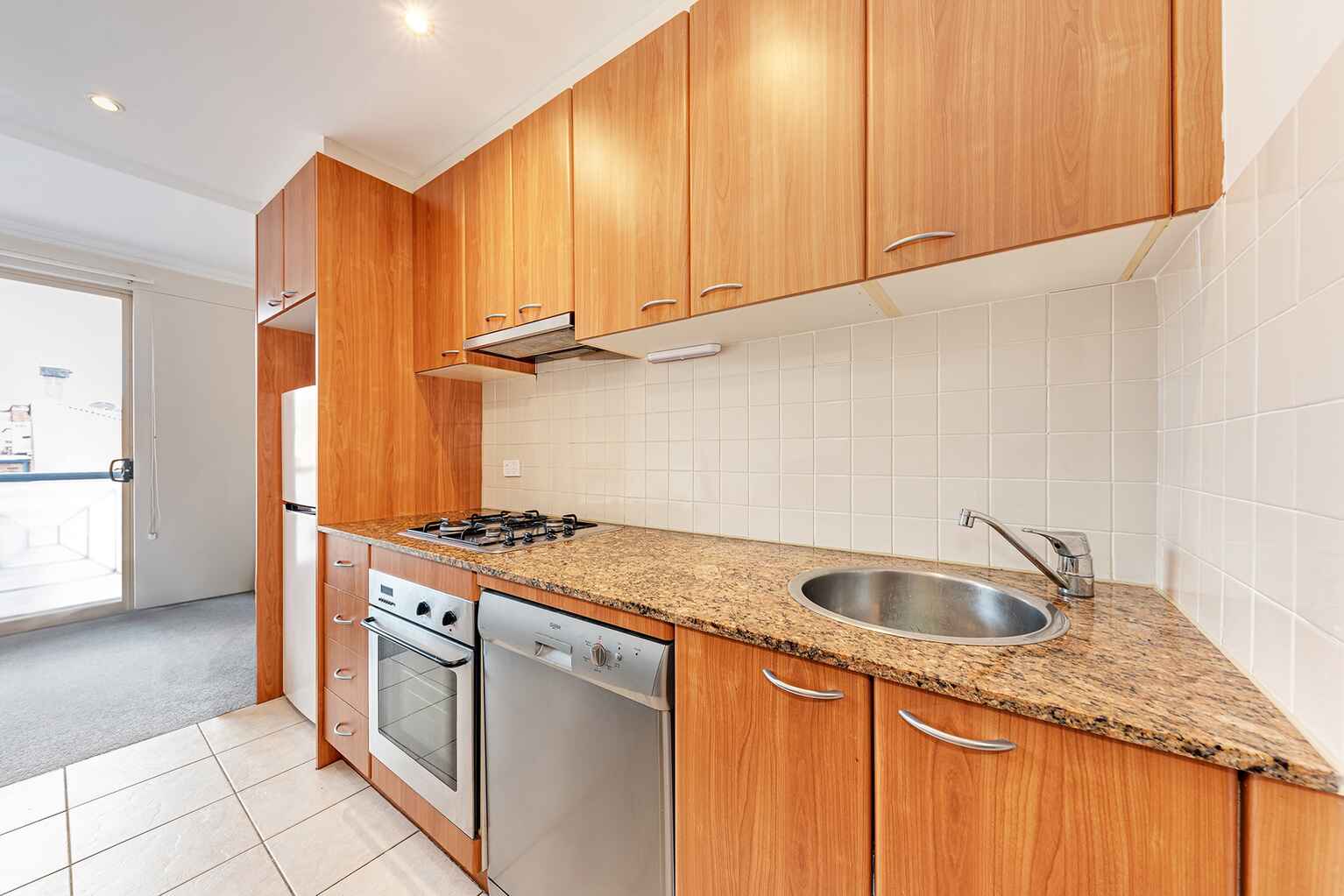 18/13 Ernest Street Crows Nest