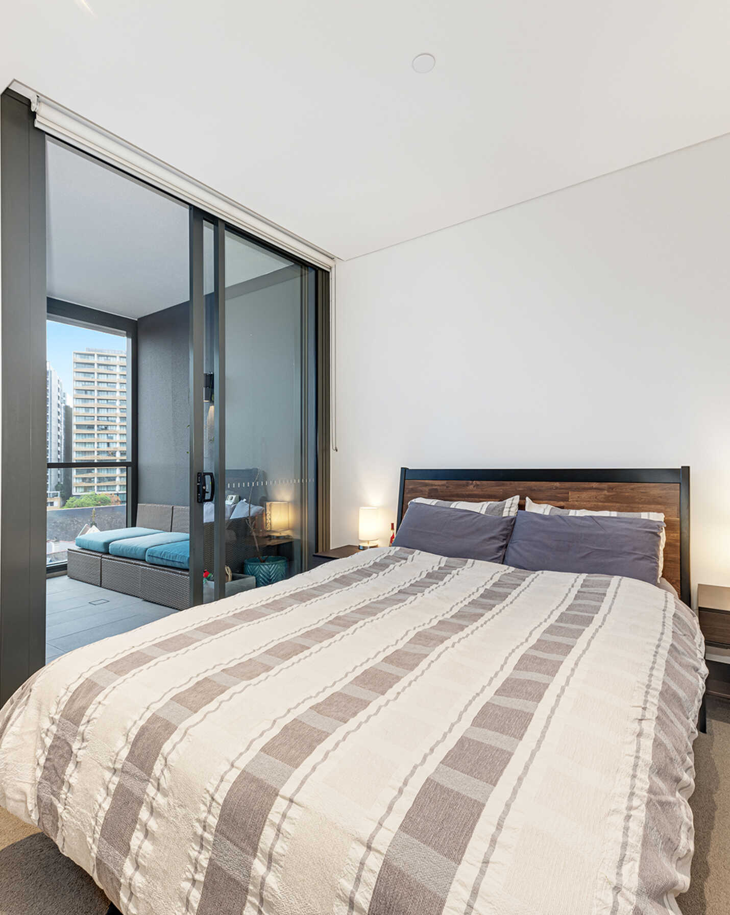 916/225 Pacific Highway North Sydney, Sydney - Thumbnail 6