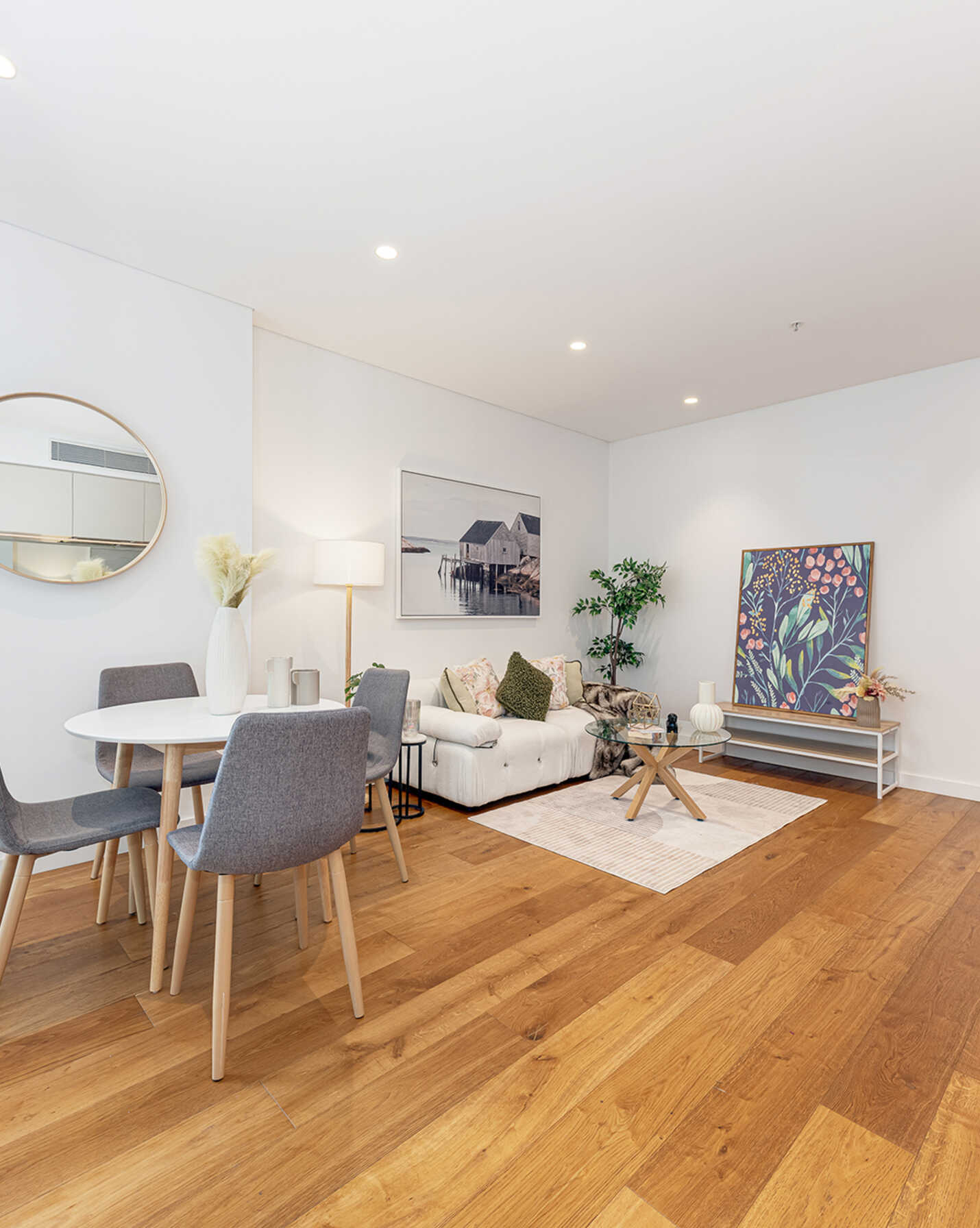 1609/221 Miller Street North Sydney, Sydney - Thumbnail 3
