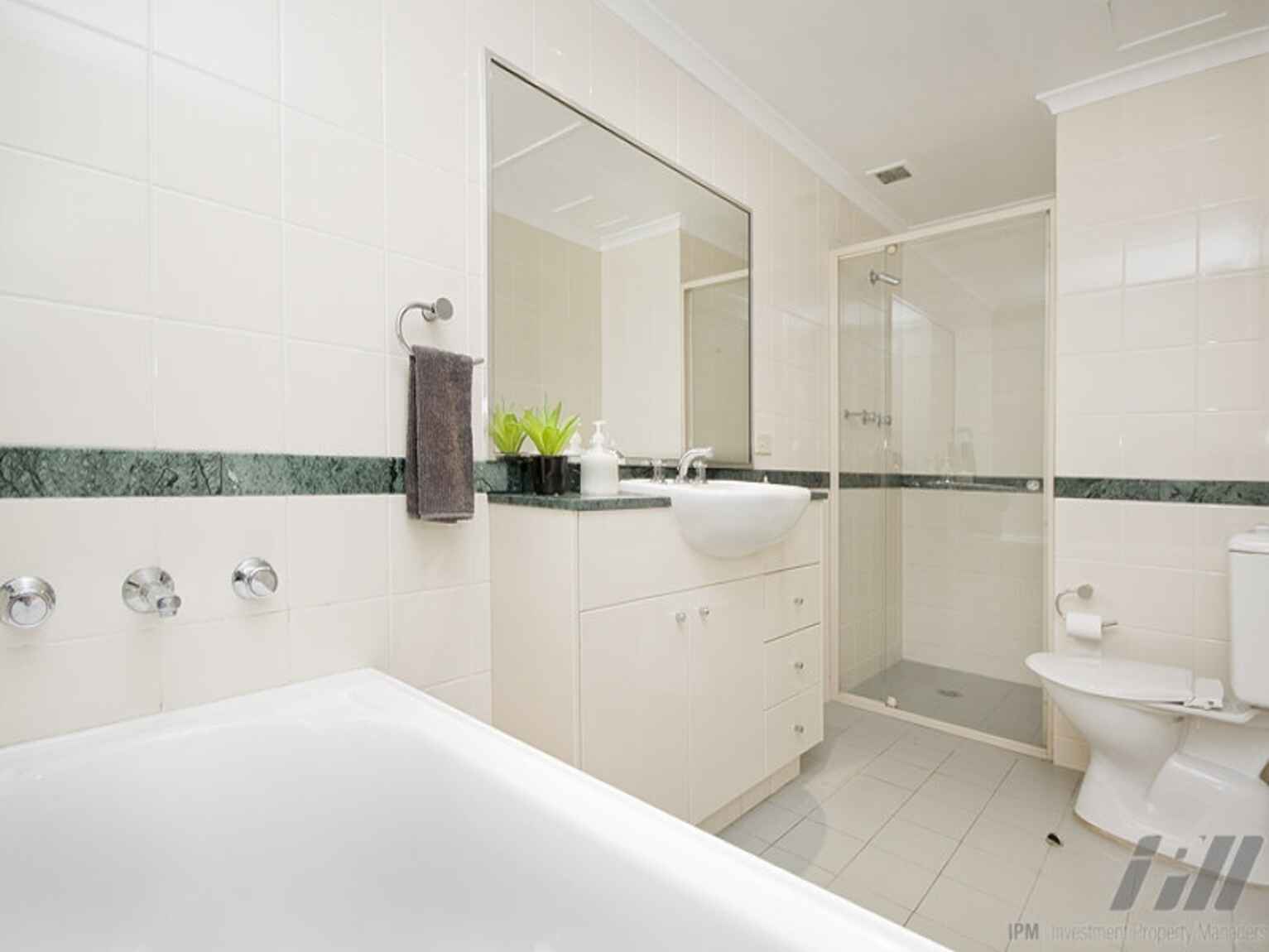 79/237 Miller Street North Sydney