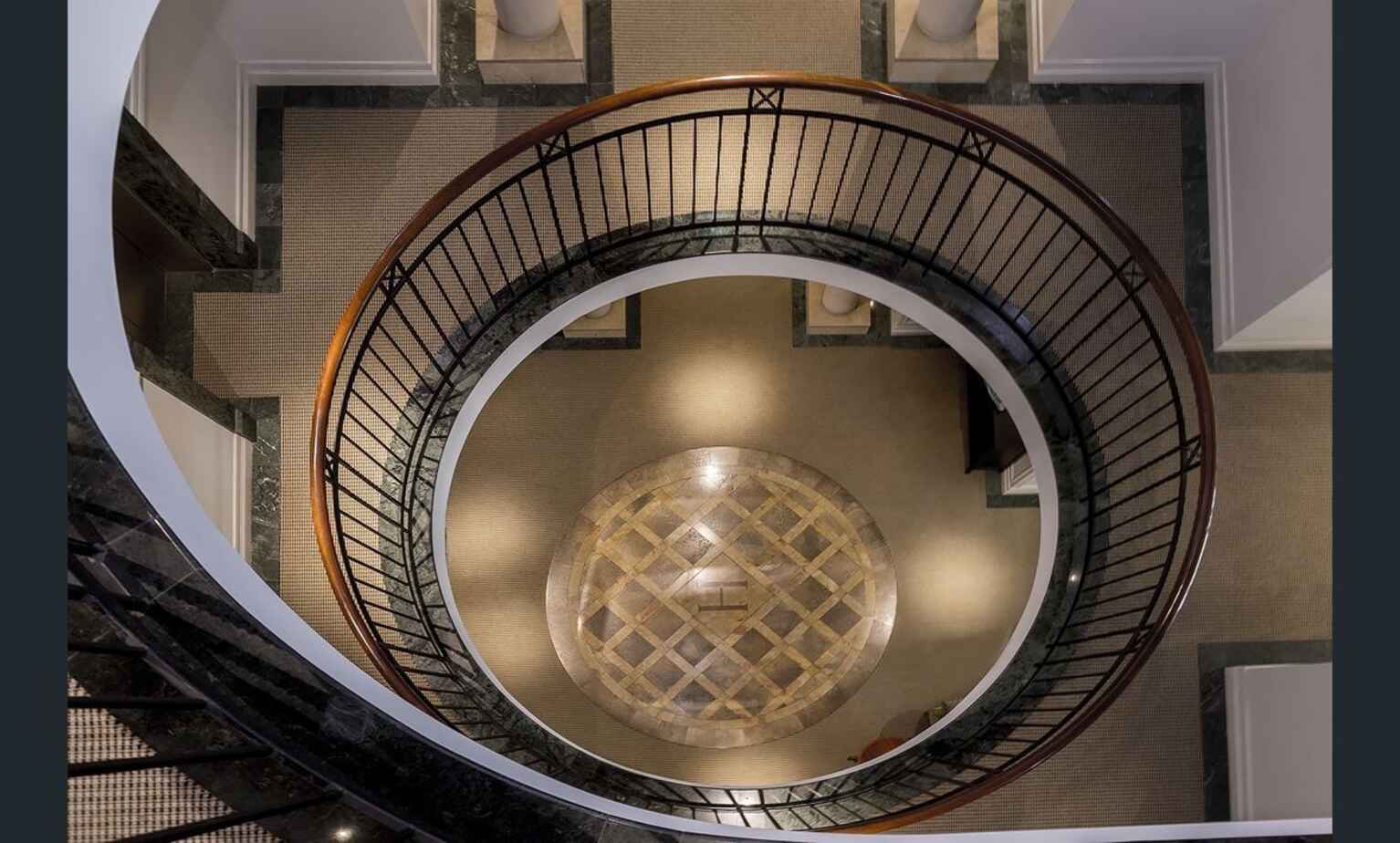 79/237 Miller Street North Sydney