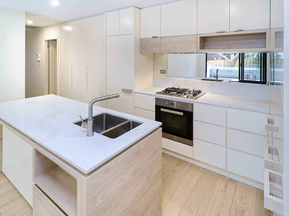 210/30-34 Henry Street Gordon