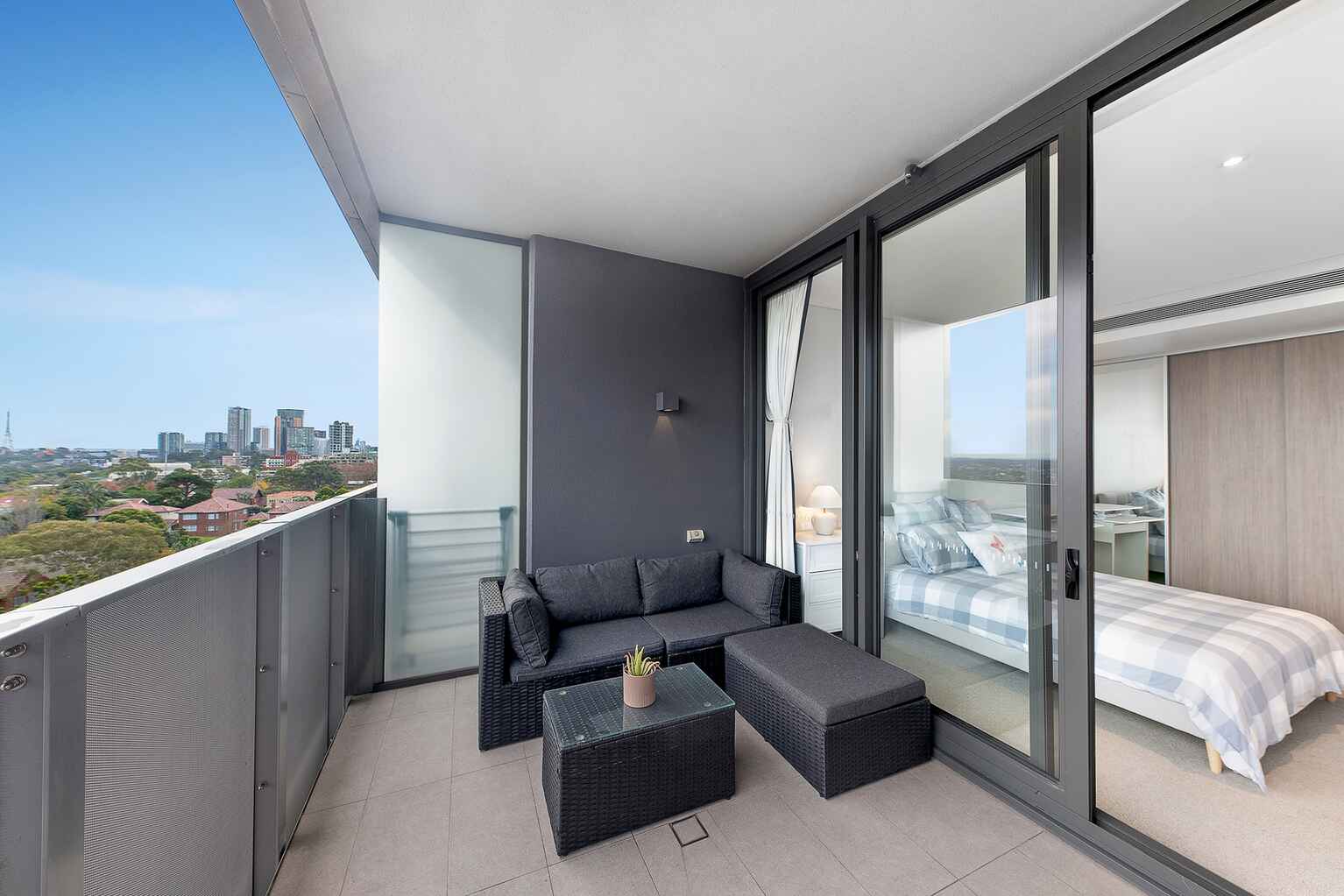 1308/225  Pacific Highway North Sydney