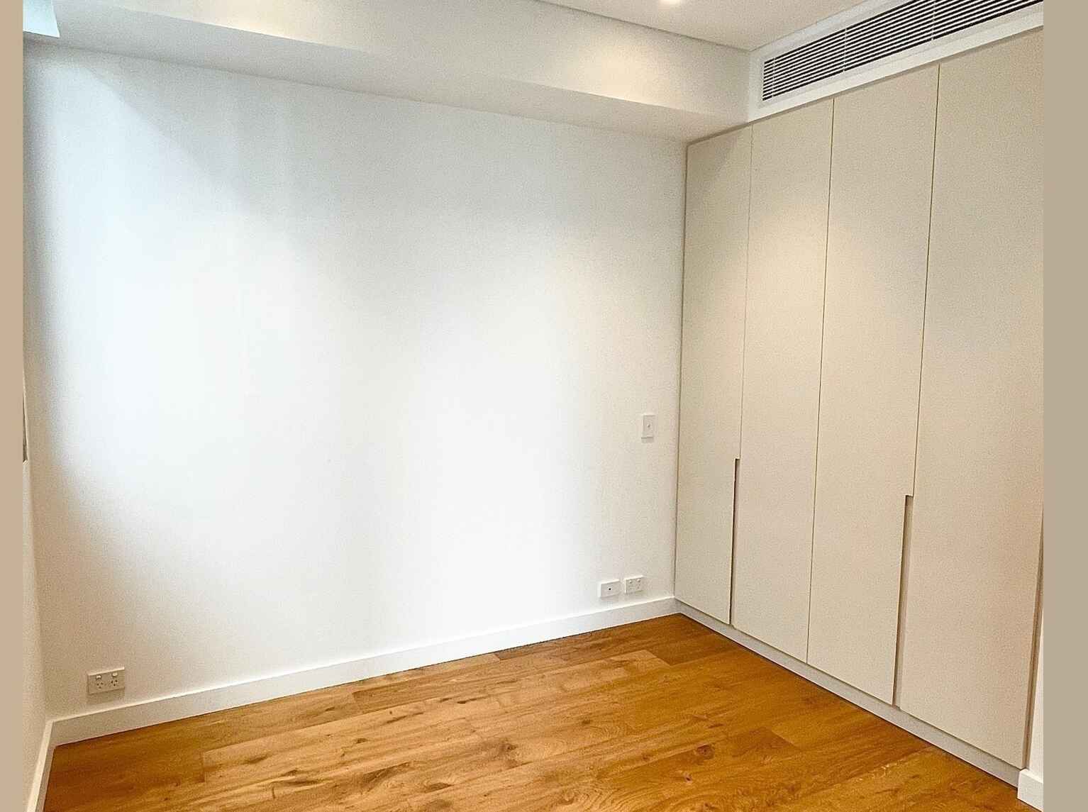 1702/221 Miller Street North Sydney 1702/221 Miller Street North Sydney