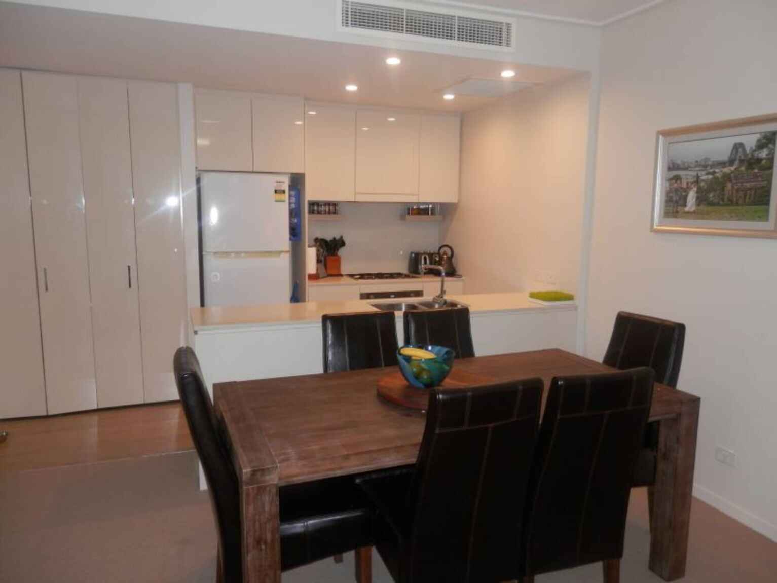 6101/1 Nield Avenue Greenwich 6101/1 Nield Avenue Greenwich