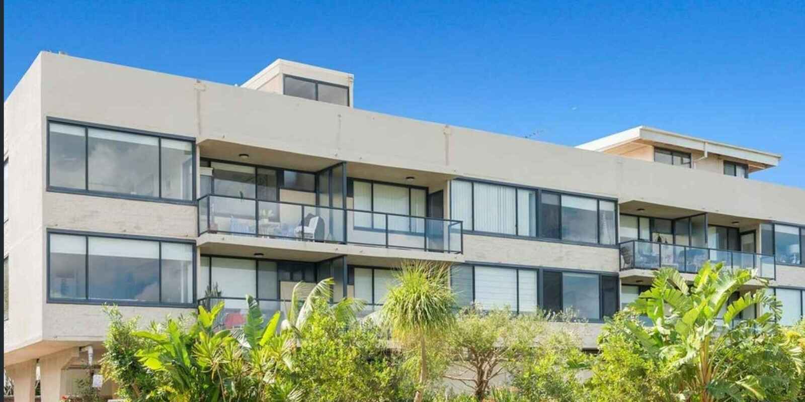 3/60 Golf Avenue Mona Vale