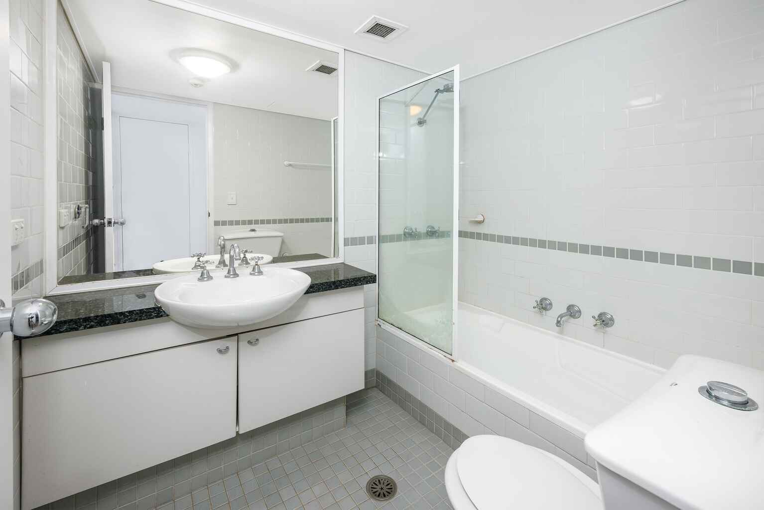 205/37-39 McLaren Street North Sydney