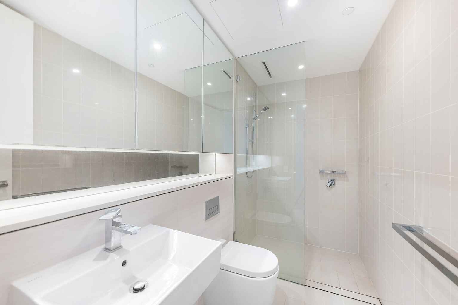 1601/211 Pacific Highway North Sydney 1601/211 Pacific Highway North Sydney