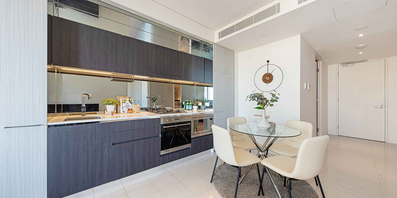 1907/211 Pacific Highway North Sydney 1907/211 Pacific Highway North Sydney