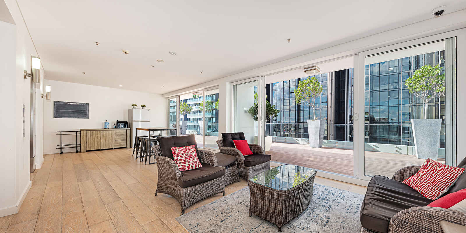 308/156-158 Pacific Highway North Sydney 308/156-158 Pacific Highway North Sydney