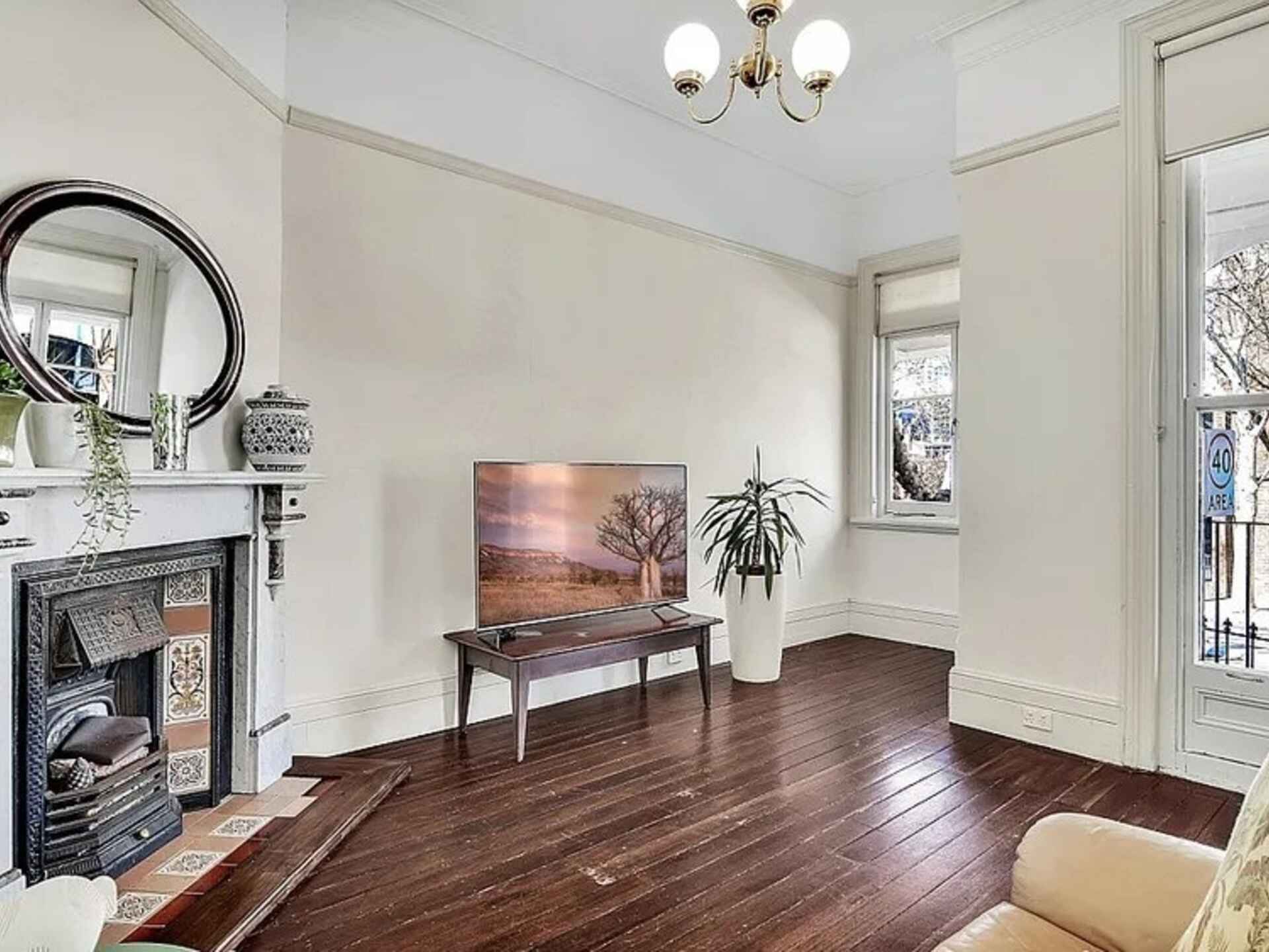 6 McLaren Street North Sydney