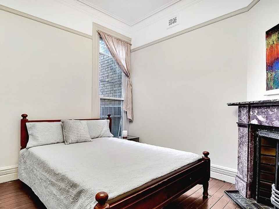 6 McLaren Street North Sydney