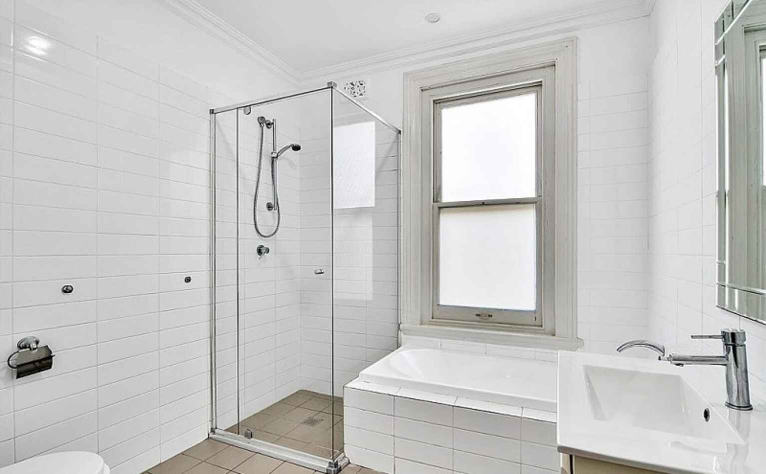 6 McLaren Street North Sydney