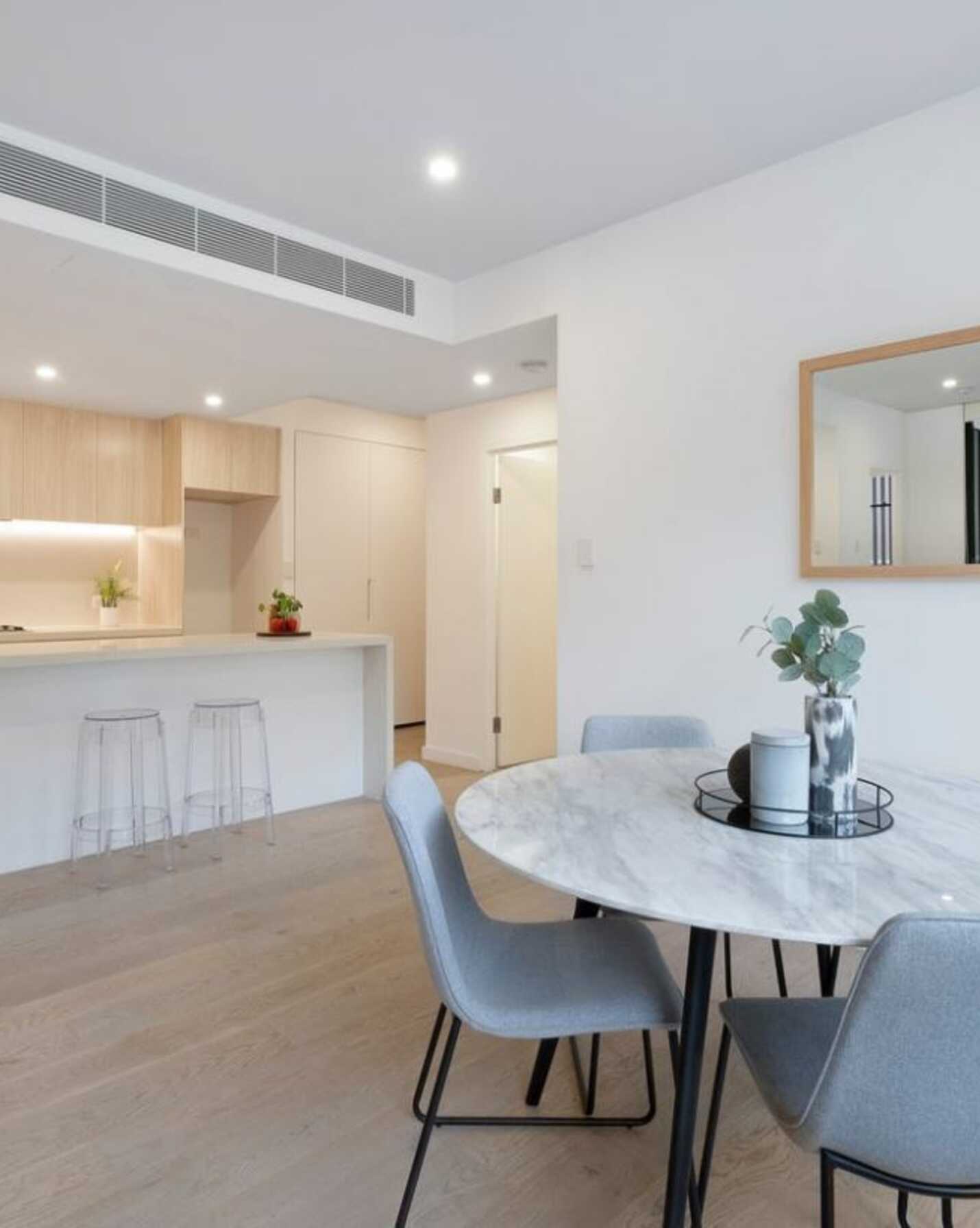 110/2 East Lane North Sydney, Sydney - Thumbnail 2