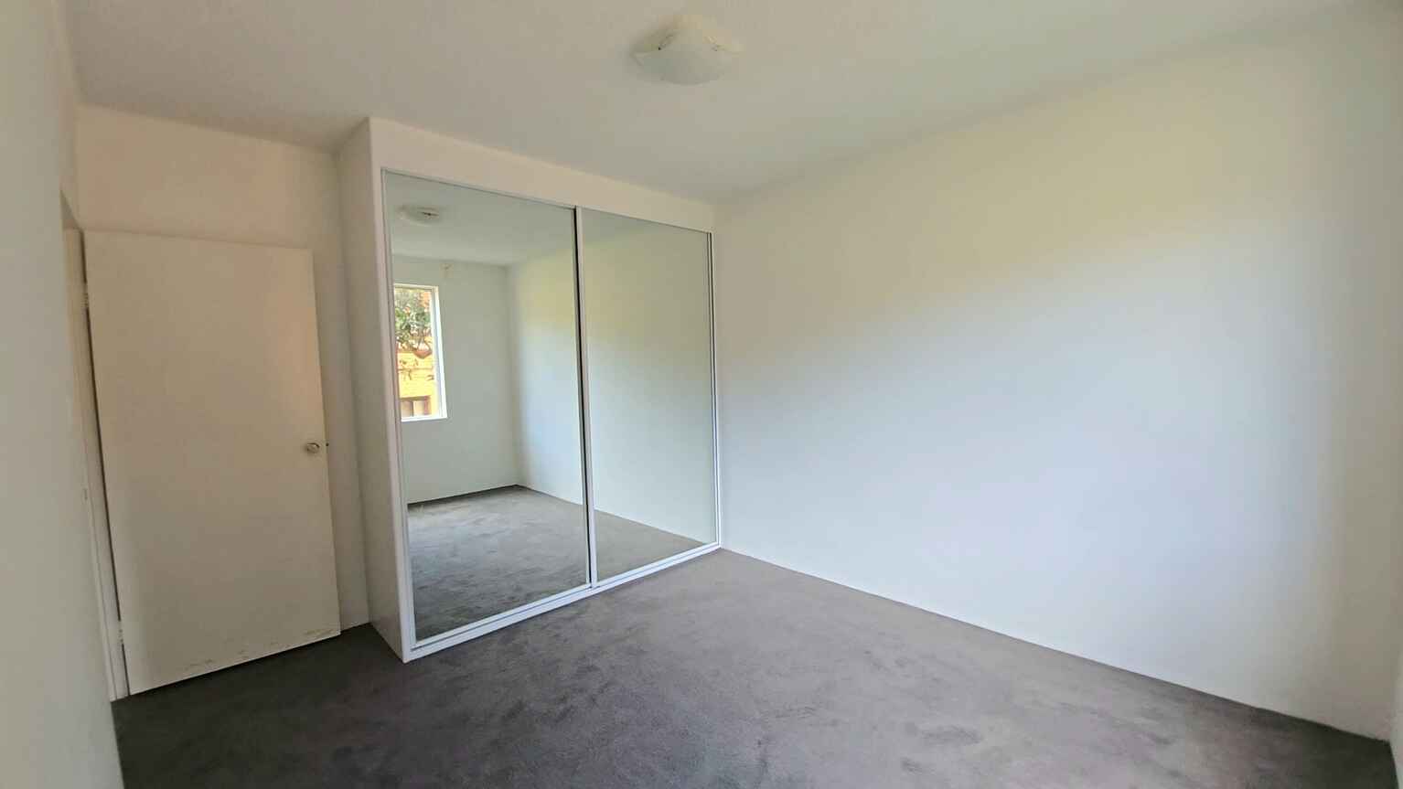 2/7 Mandolong Road Mosman