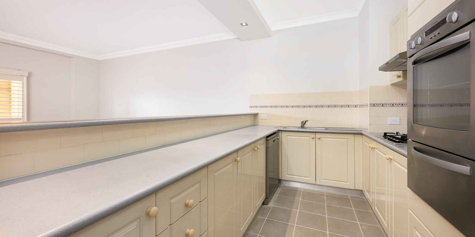 23/267 Miller Street North Sydney