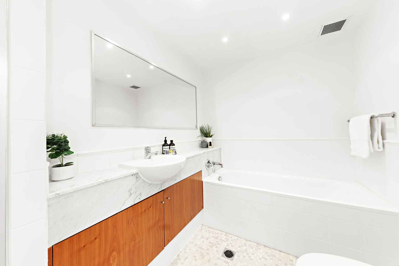 1501/79-81 Berry Street North Sydney 1501/79-81 Berry Street North Sydney