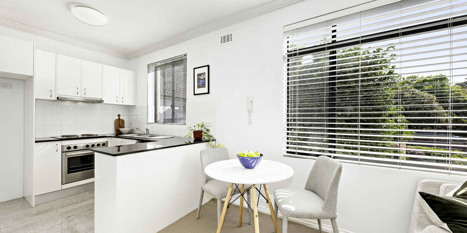 2/108 Atchison Street Crows Nest