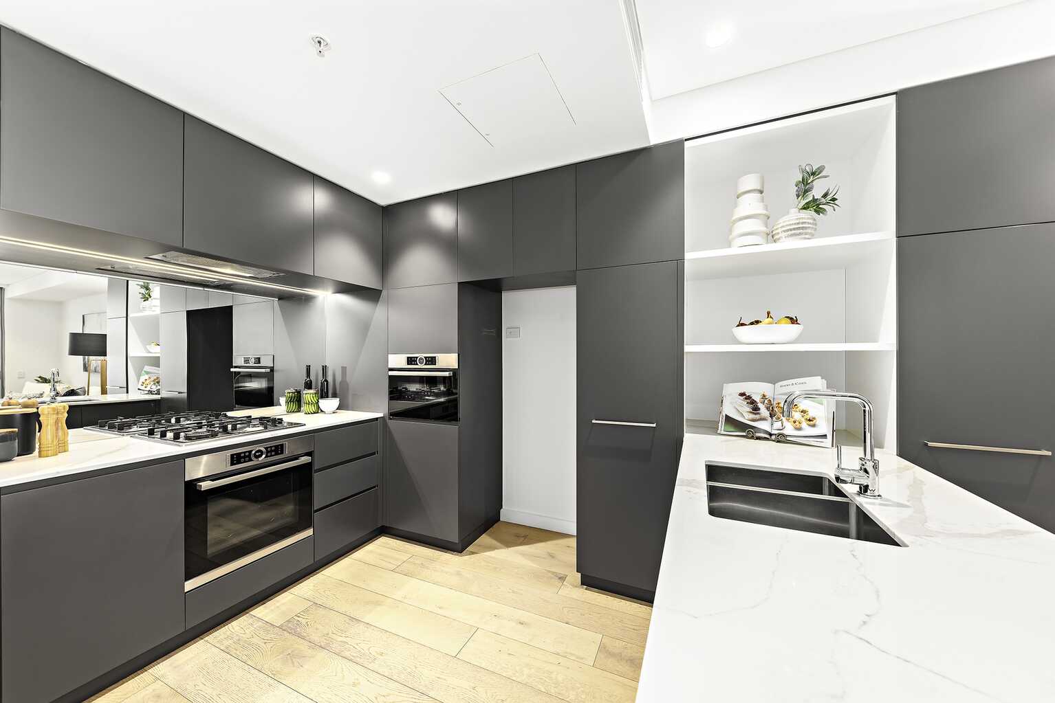 1207/221 Miller Street North Sydney