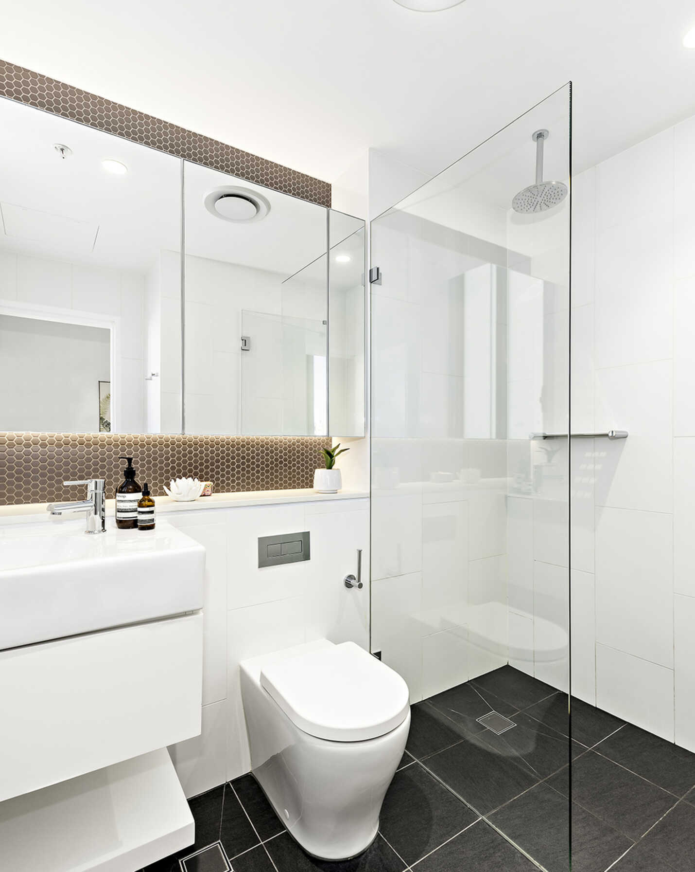1207/221 Miller Street North Sydney, Sydney - Thumbnail 6