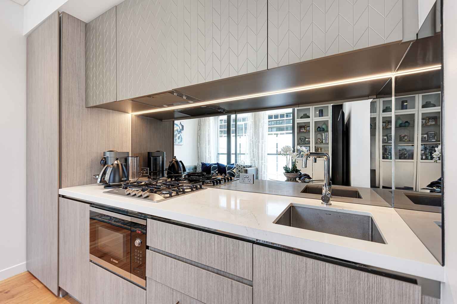 213/225 Pacific Highway North Sydney 213/225 Pacific Highway North Sydney