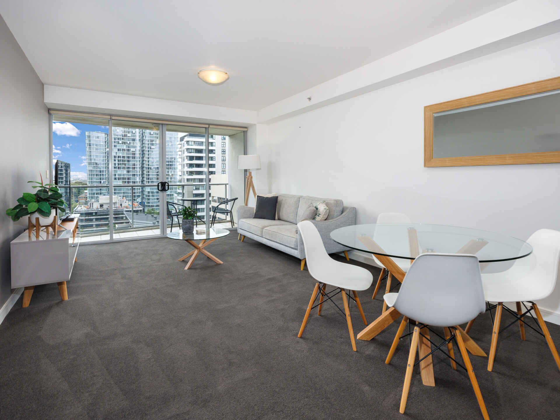 1406/79-81 Berry Street North Sydney