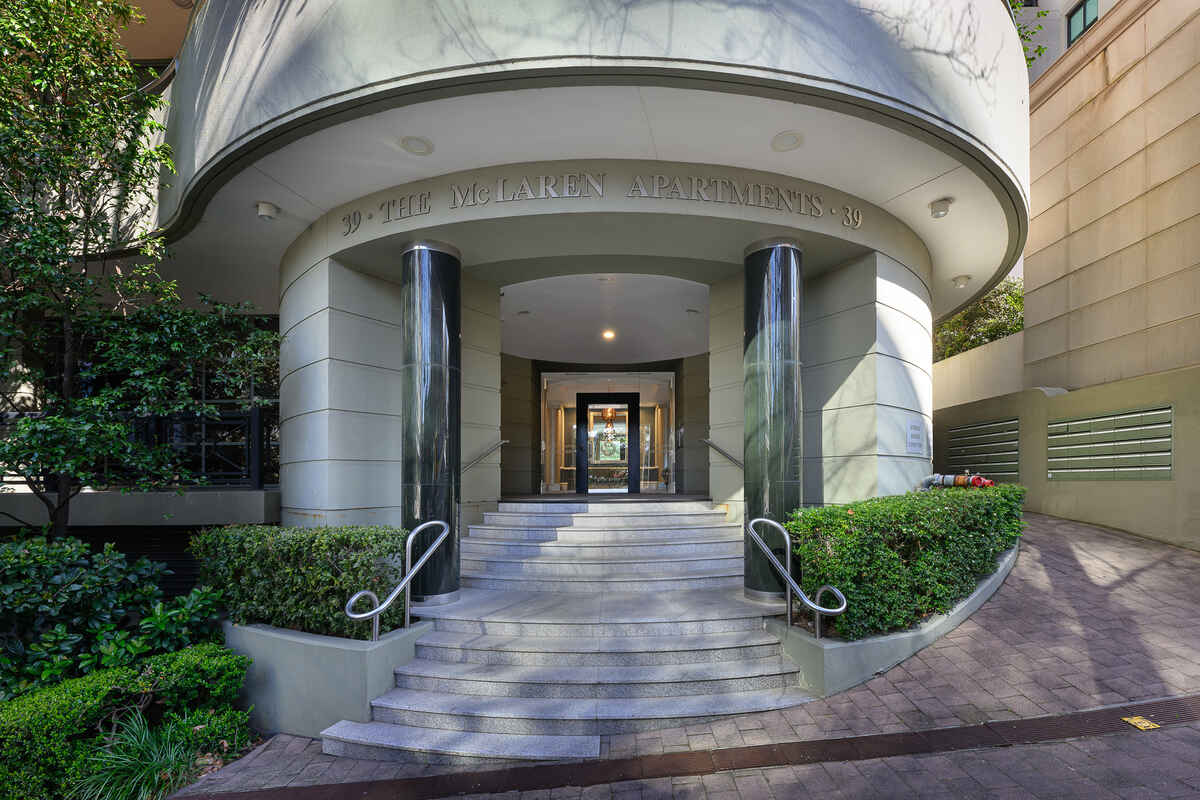 M02/39 McLaren Street North Sydney M02/39 McLaren Street North Sydney