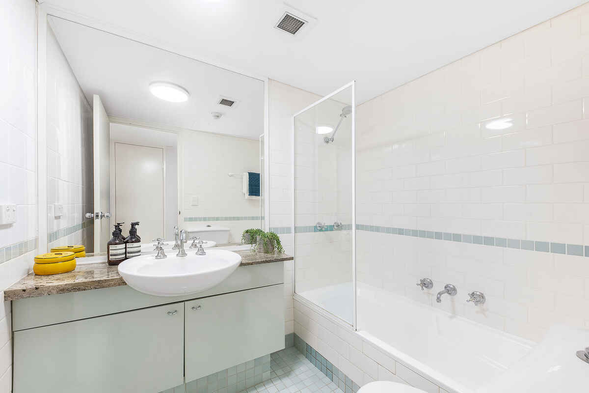 M02/39 McLaren Street North Sydney M02/39 McLaren Street North Sydney