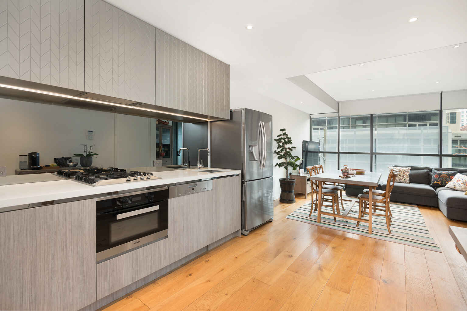 217/225 Pacific Highway North Sydney 217/225 Pacific Highway North Sydney