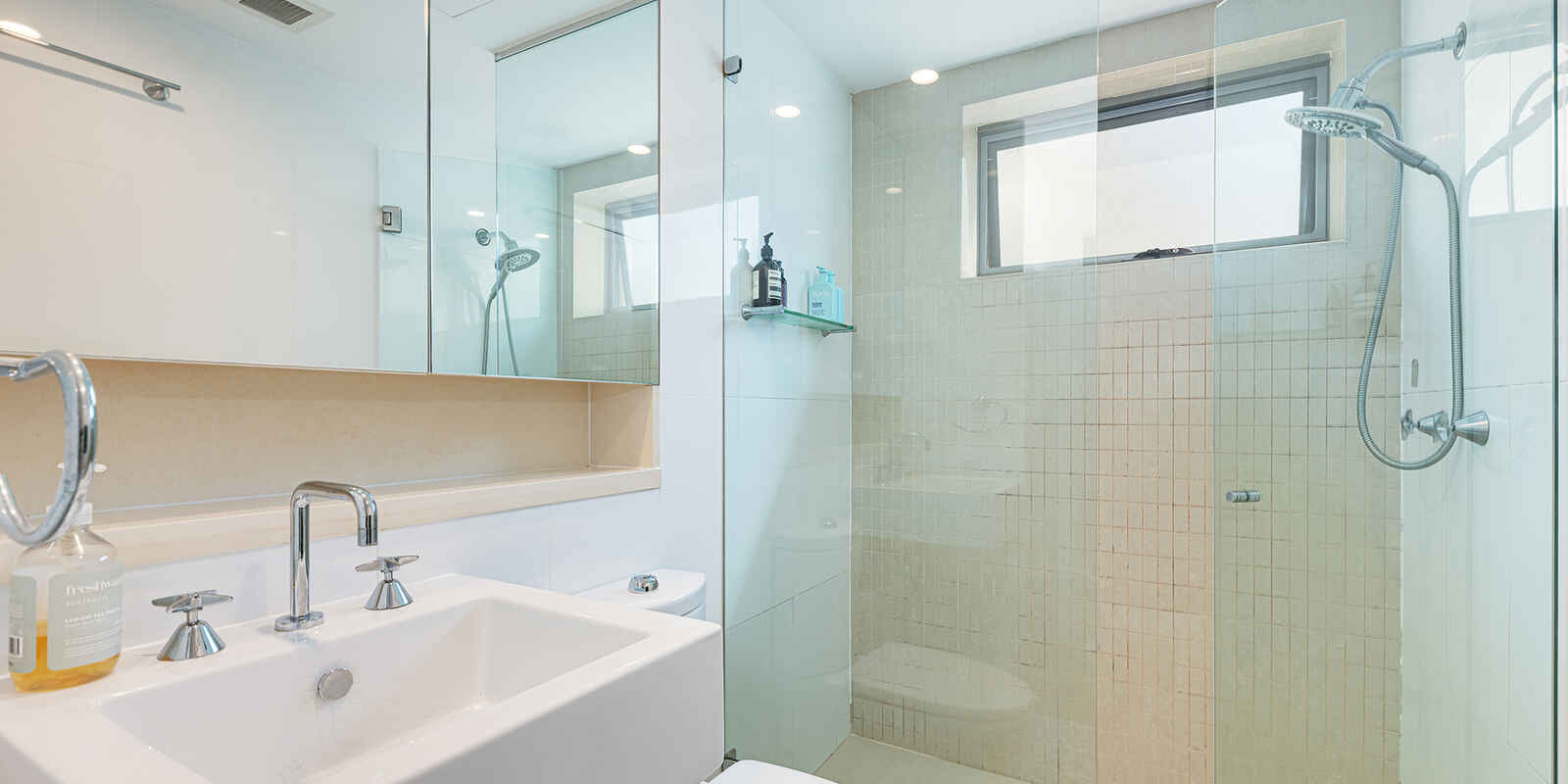 2/16 Rocklands Road Wollstonecraft