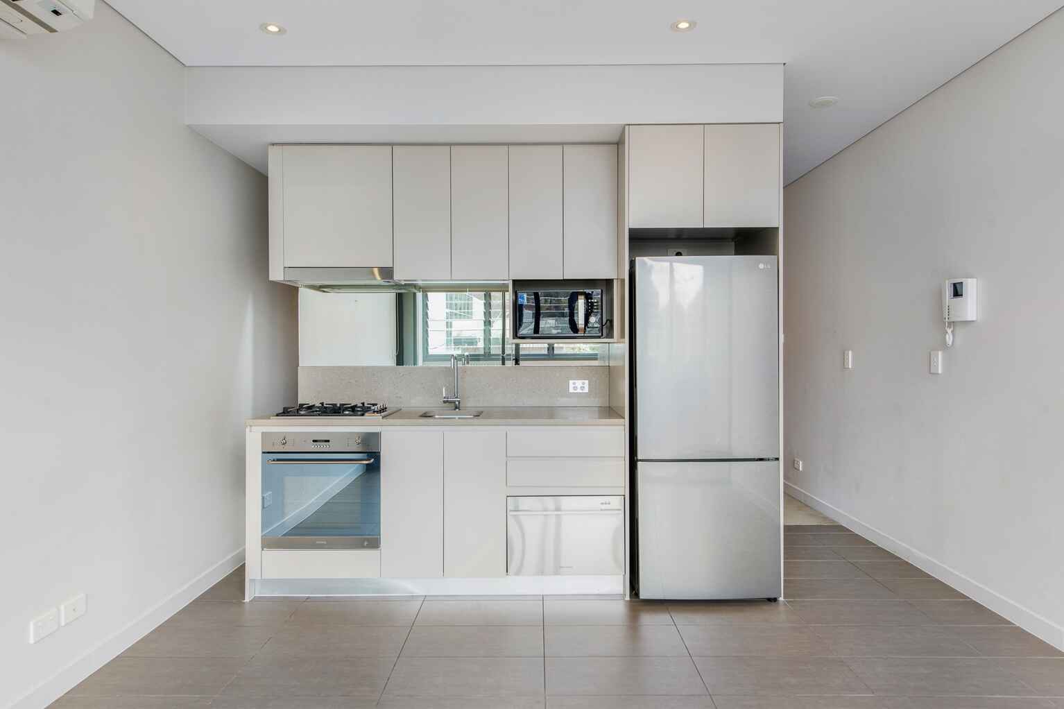 209/245 Pacific Highway North Sydney