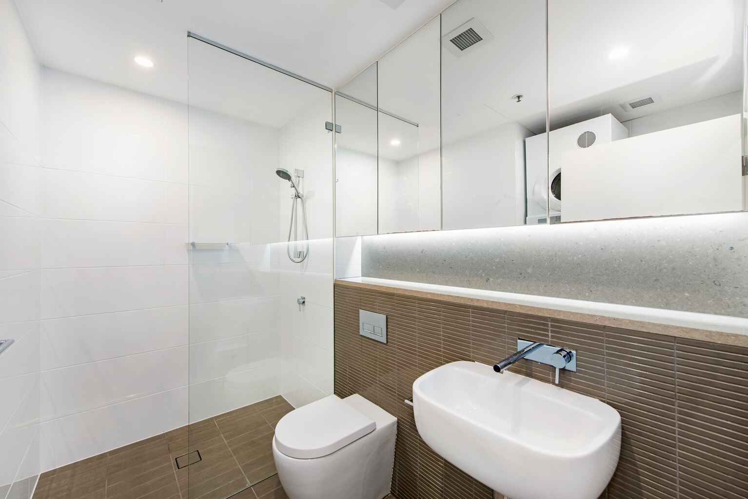 209/245 Pacific Highway North Sydney