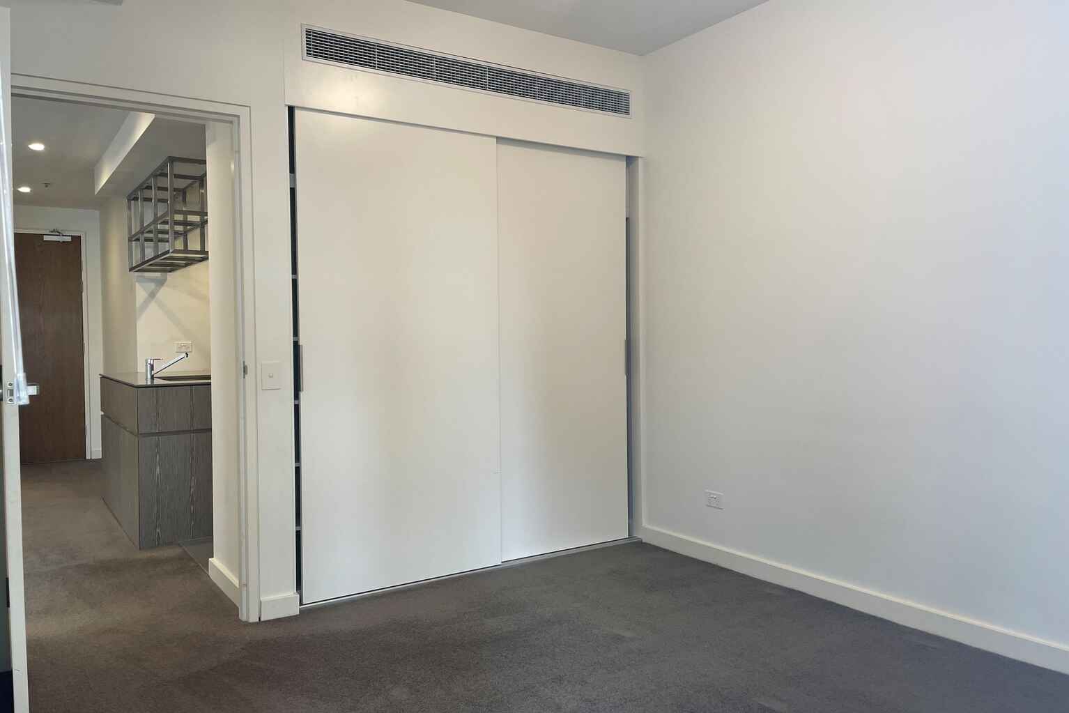 806/138 Walker Street North Sydney