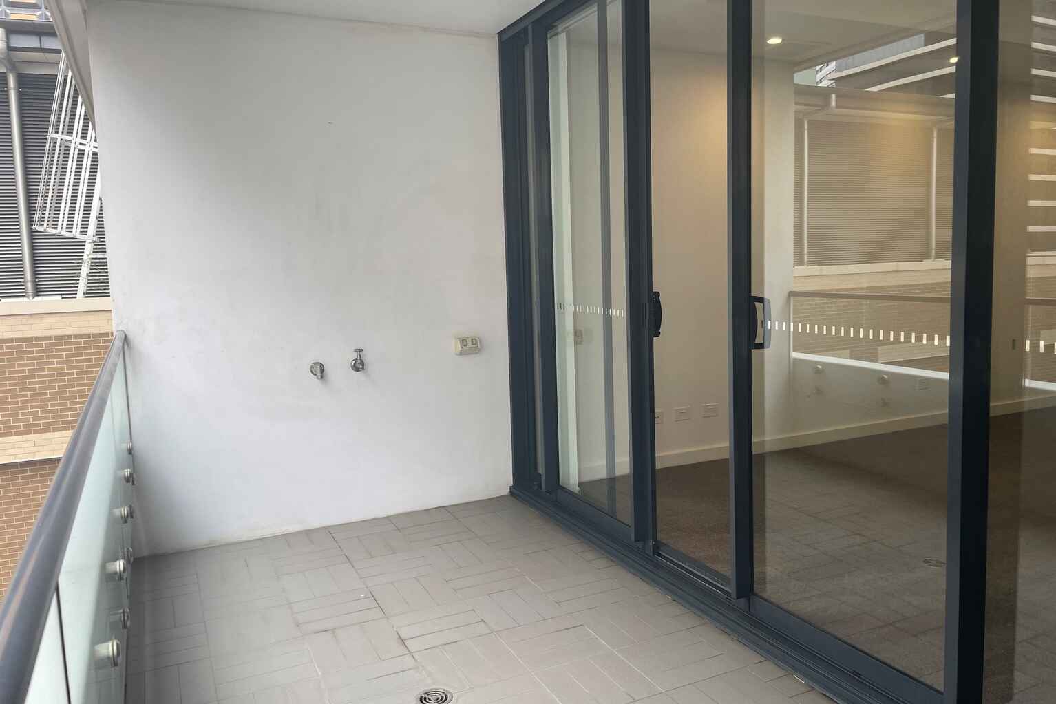 806/138 Walker Street North Sydney