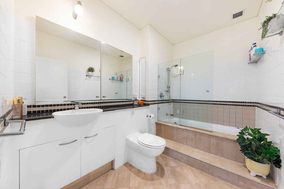 57/19A Young Street Neutral Bay 57/19A Young Street Neutral Bay