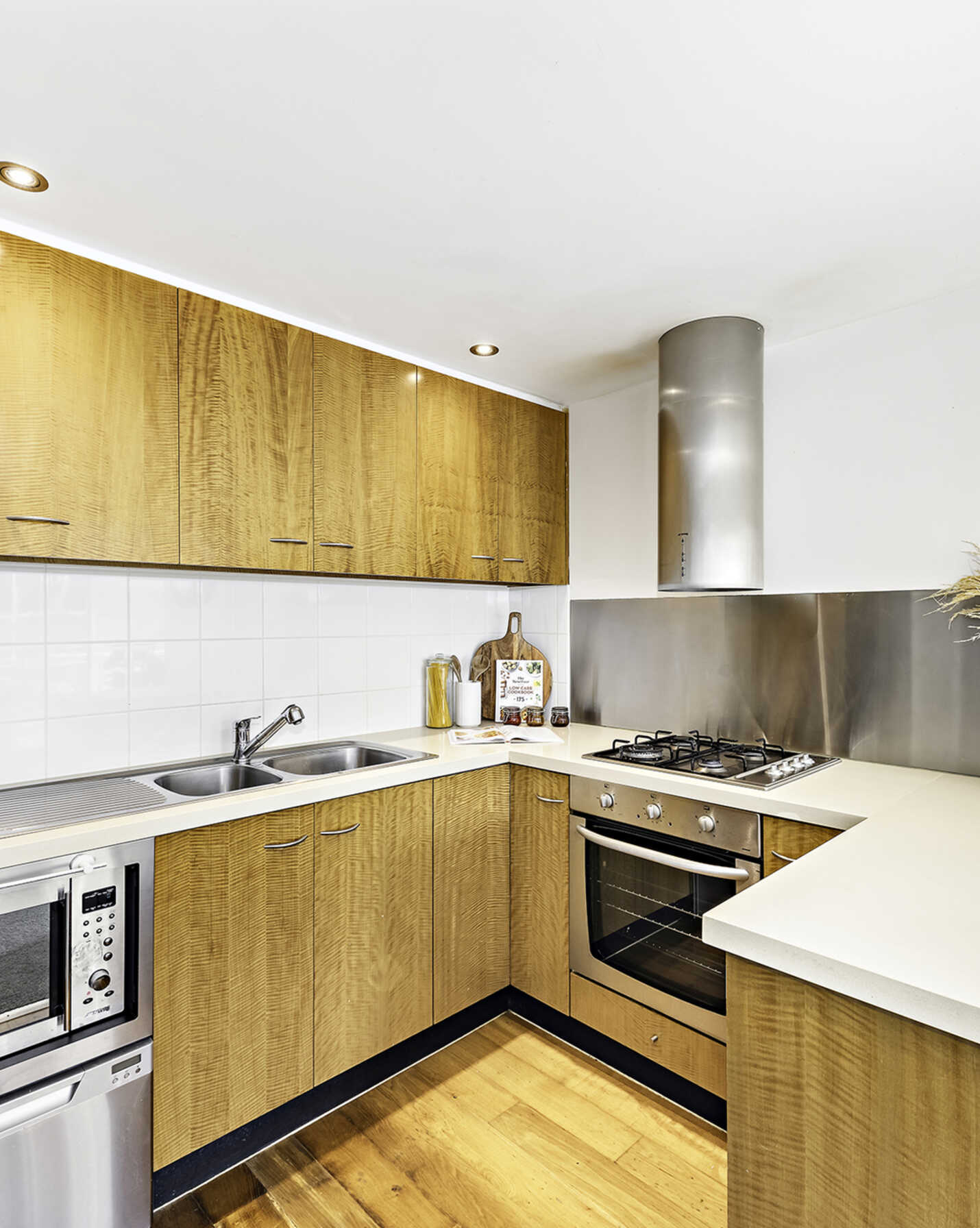 1108/79-81 Berry Street North Sydney, Sydney - Thumbnail 2