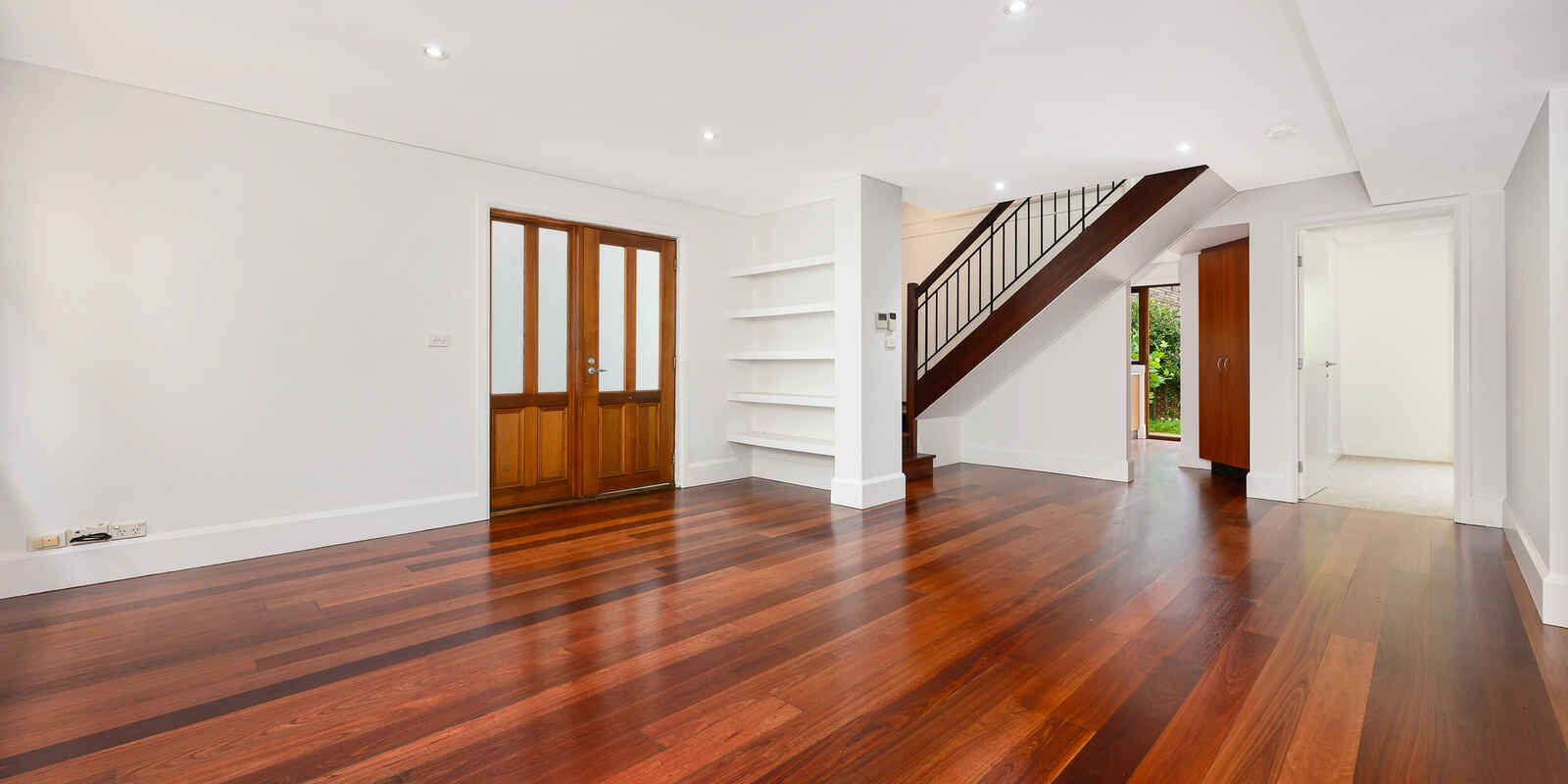 8A Bay Road North Sydney 8A Bay Road North Sydney