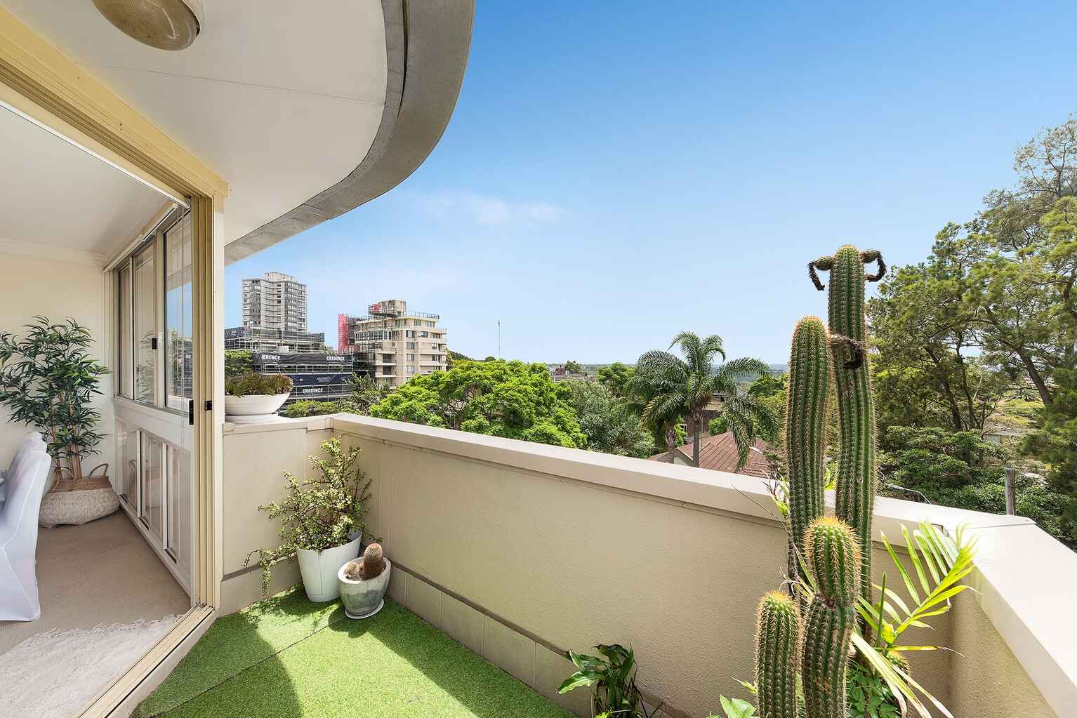 57/19A Young Street Neutral Bay