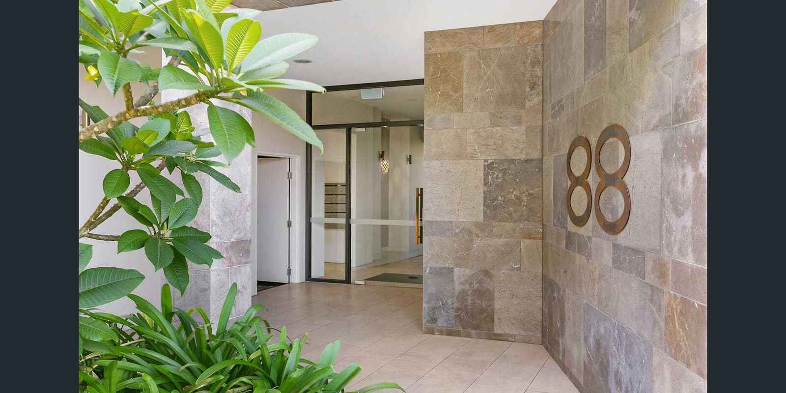 402/88 Berry Street North Sydney