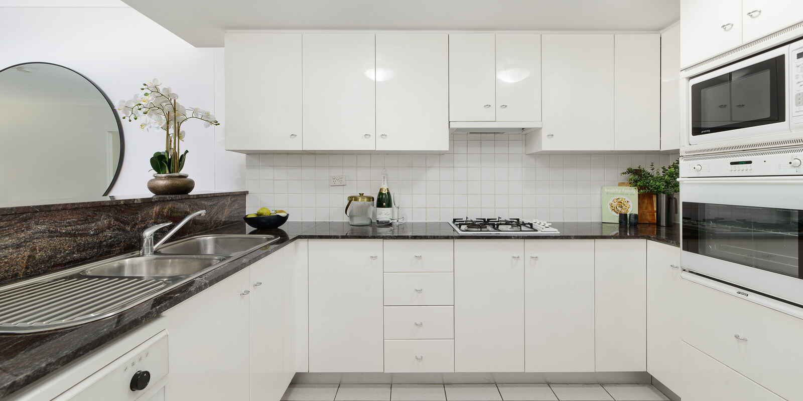 406/28 West Street North Sydney 406/28 West Street North Sydney