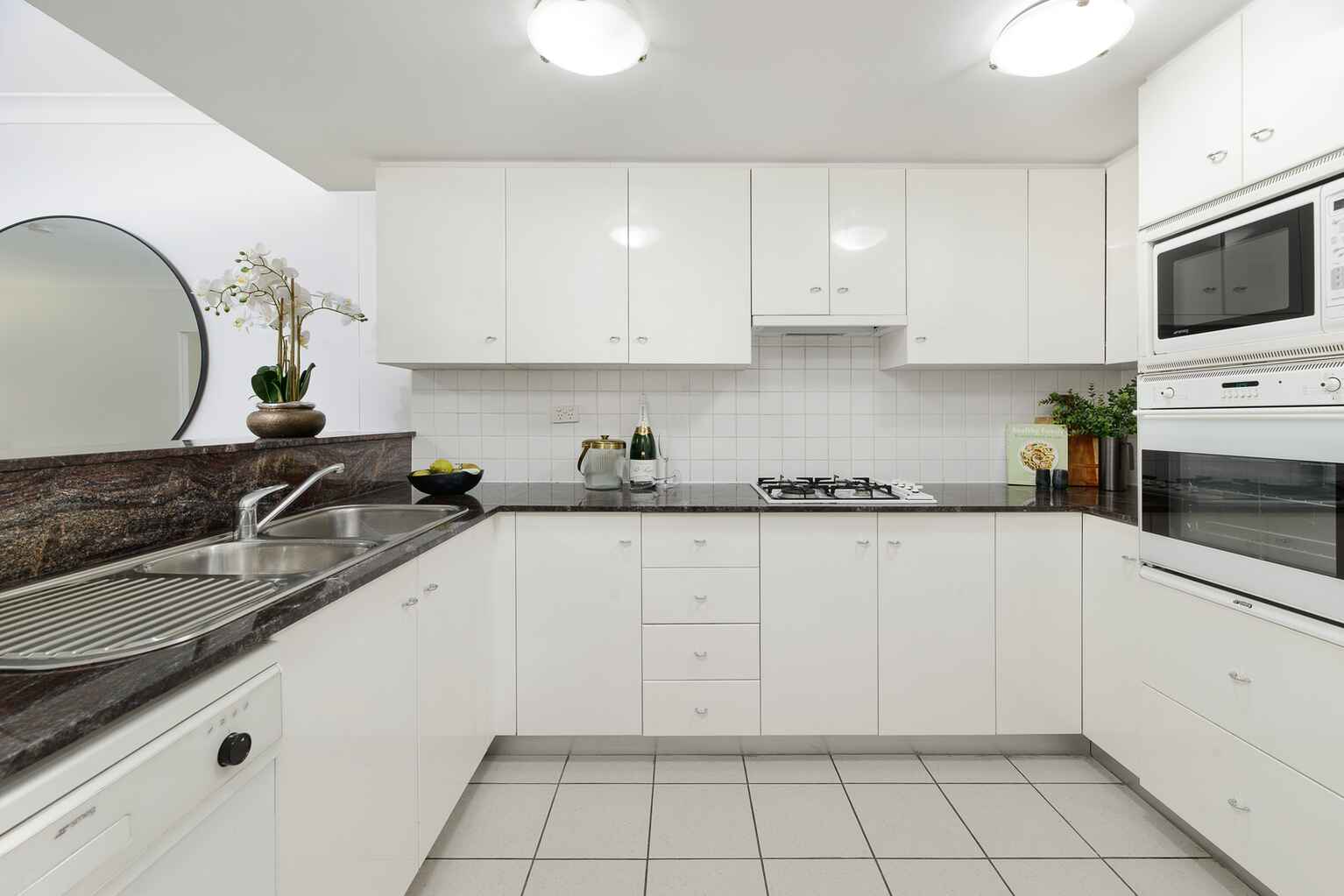 406/28 West Street North Sydney 406/28 West Street North Sydney