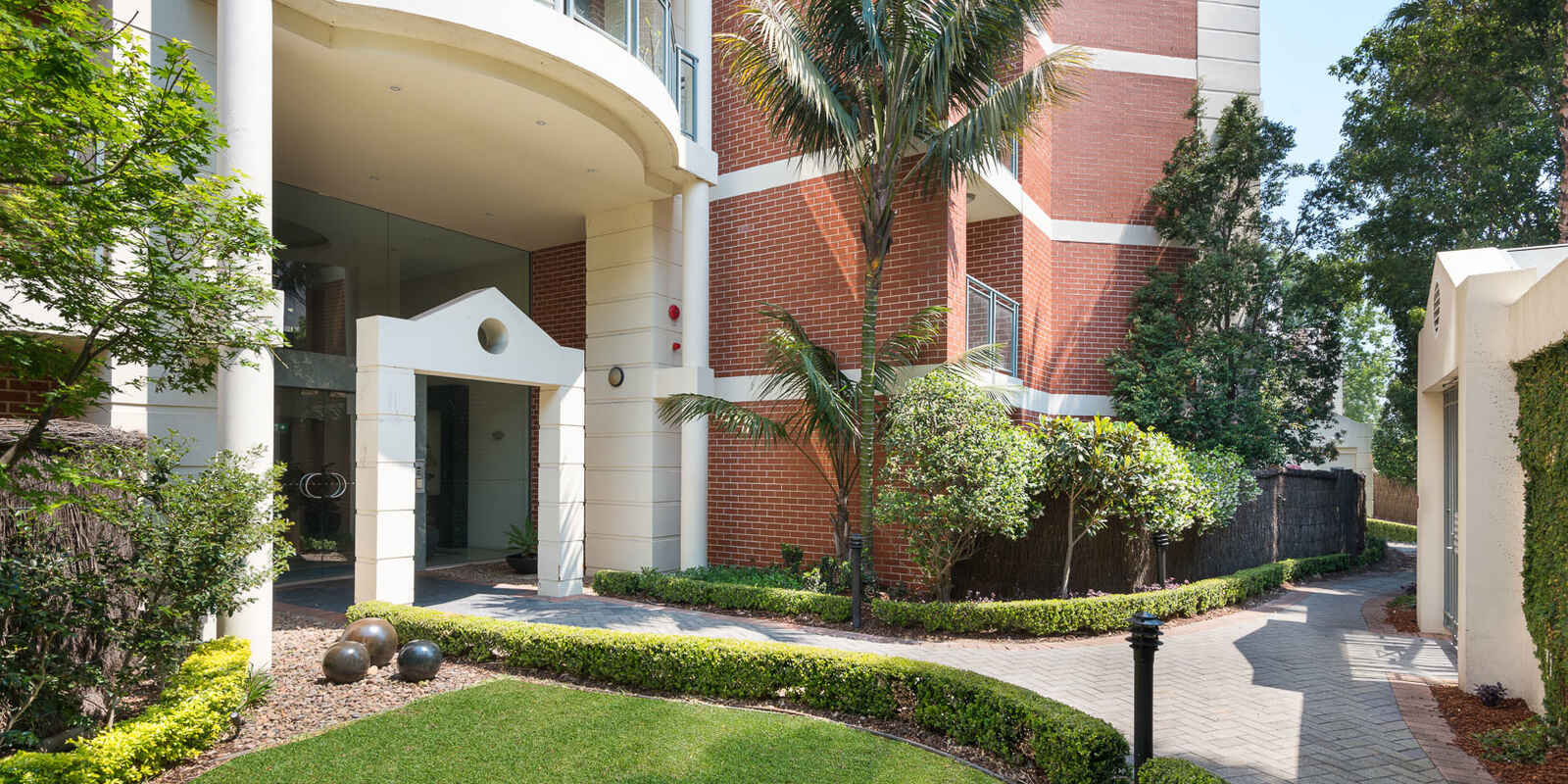 406/28 West Street North Sydney 406/28 West Street North Sydney