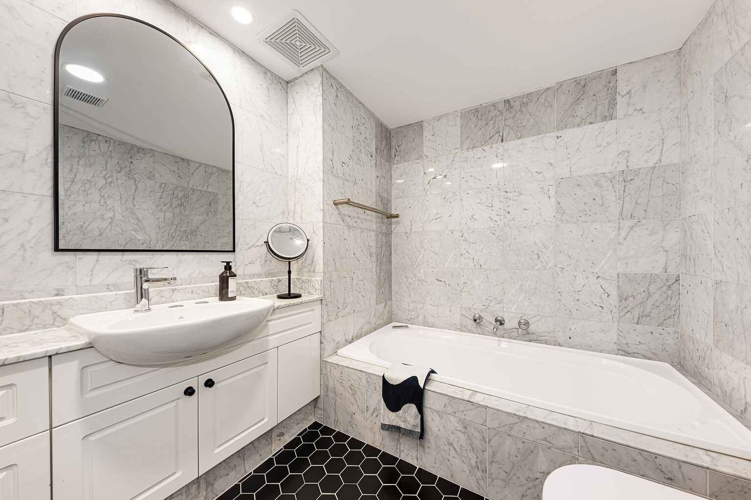 37/191-195 Walker Street North Sydney