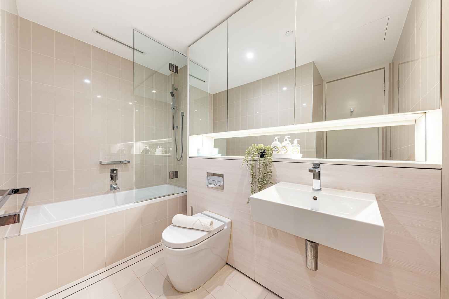 1615/211 Pacific Highway North Sydney