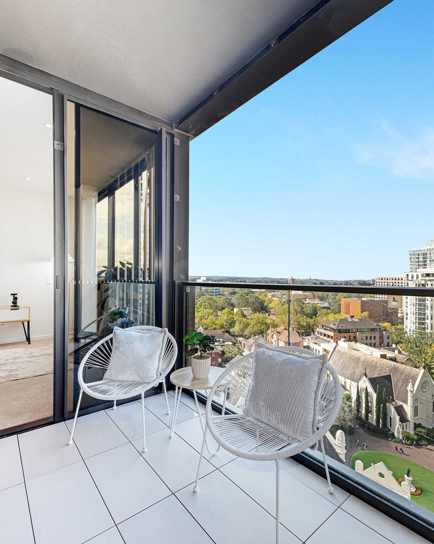 1615/211 Pacific Highway North Sydney, Sydney - Thumbnail 2