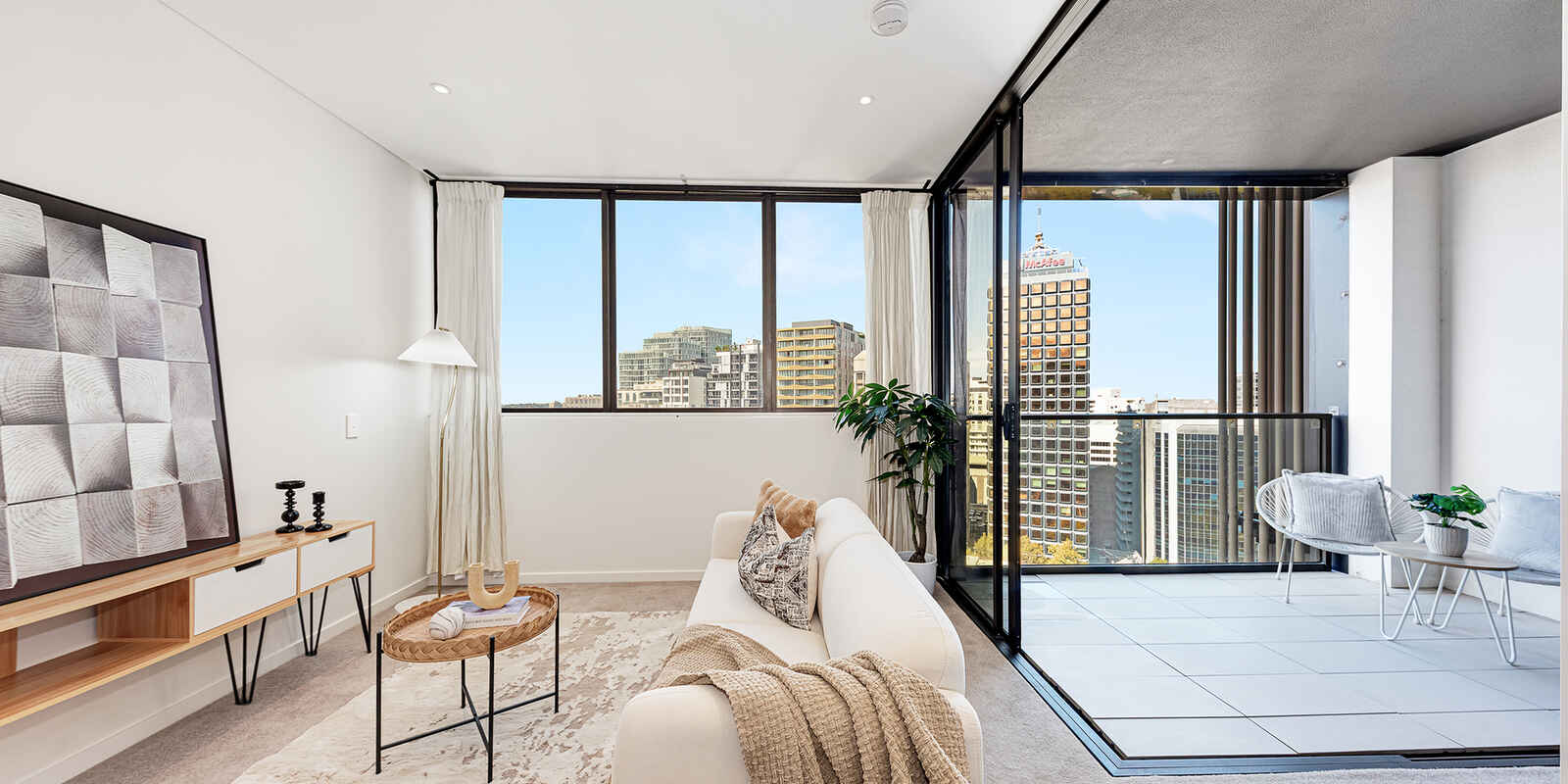 1615/211 Pacific Highway North Sydney