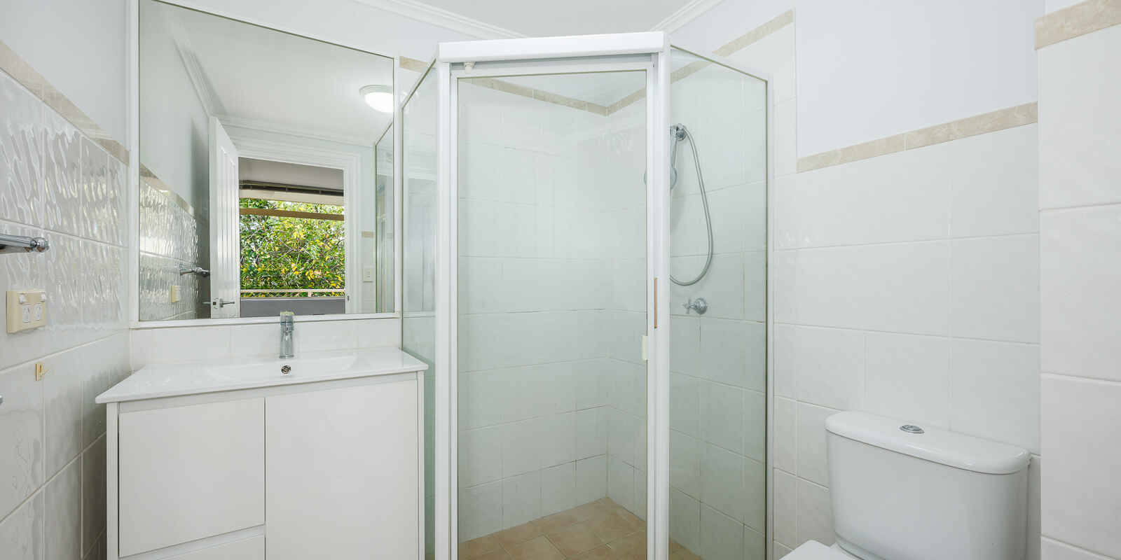 24/10-12  Gerard Street Cremorne