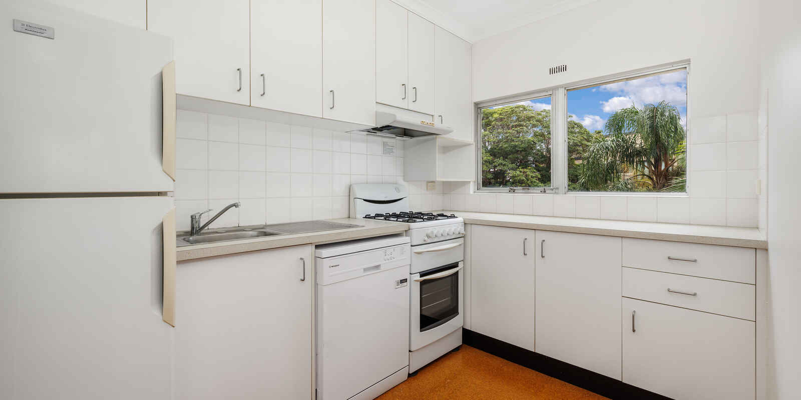 17/2A Henry Lawson Drive McMahons Point